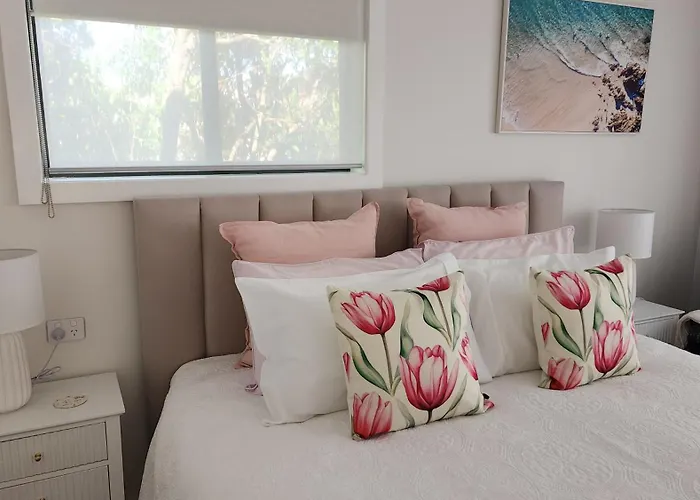 Little Lux At The Grove