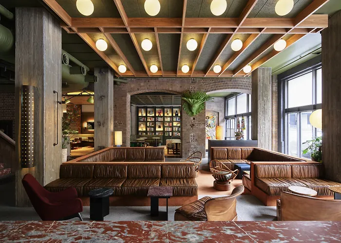 Hotel near College: Ace Hotel Sydney