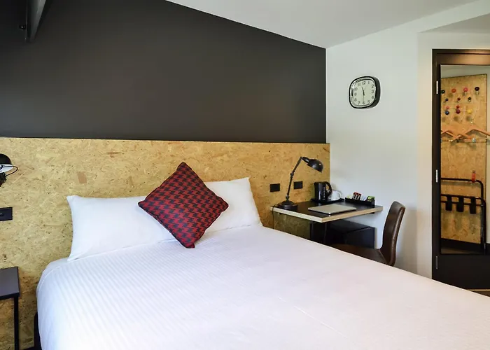 Ibis Budget East